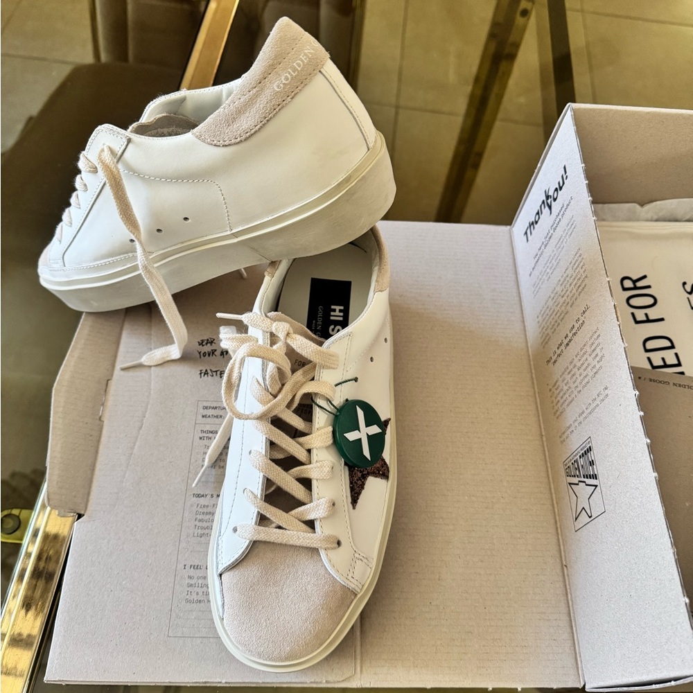 Golden Goose White and Tan Sneakers Distressed Leather